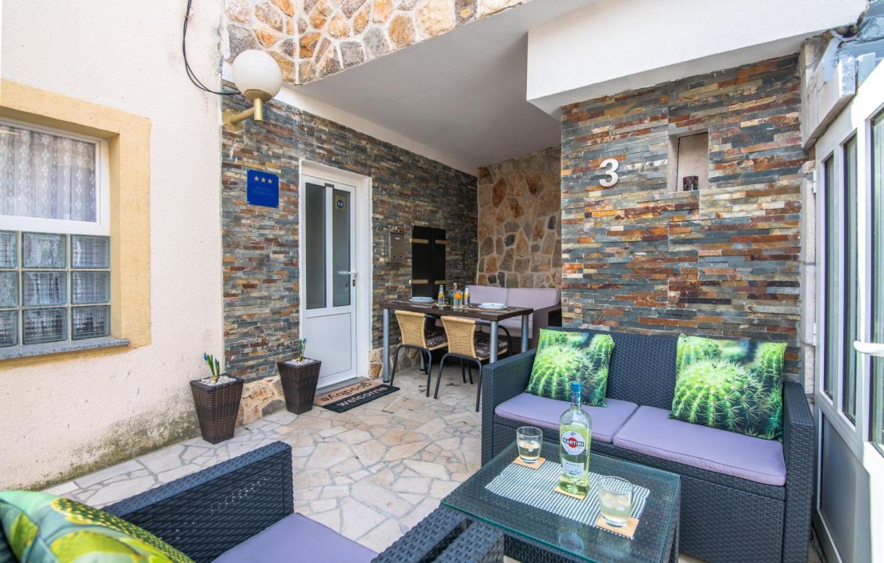 Stone House Knez Lägenhet Vrbnik Exteriör bild